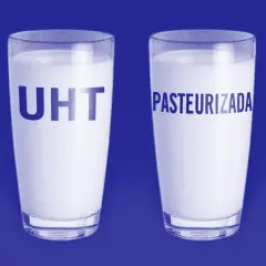 Dos vasos de leche, uno etiquetado "UHT" y otro "PASTEURIZADA", mostrando que la leche fresca está pasteurizada.