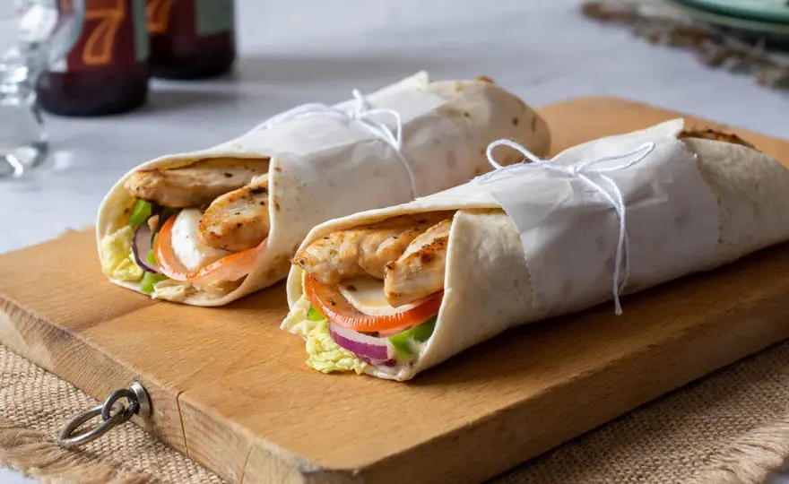 Wrap de pollo jugoso en 20 minutos y sin que se rompa