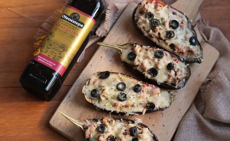 Berenjenas rellenas jugosas al horno y con varias alternativas