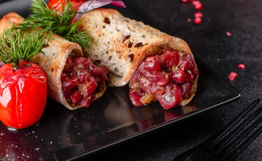 Steak tartar en casa, qué carne elegir y cómo prepararlo