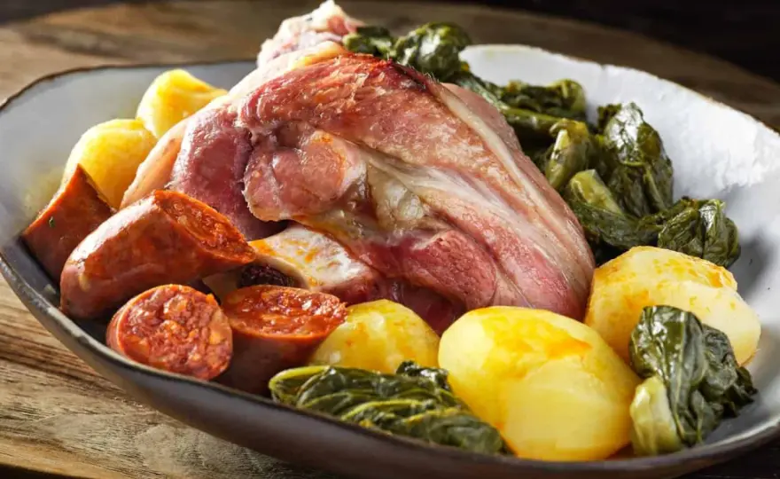 Lacón con grelos, receta gallega con todos los trucos