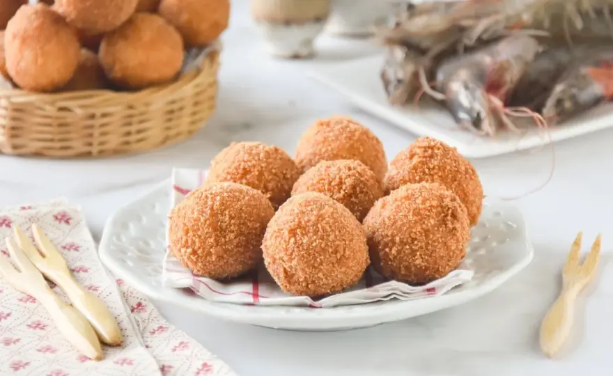 Croquetas de gambas cremosas y crujientes sin que se abran