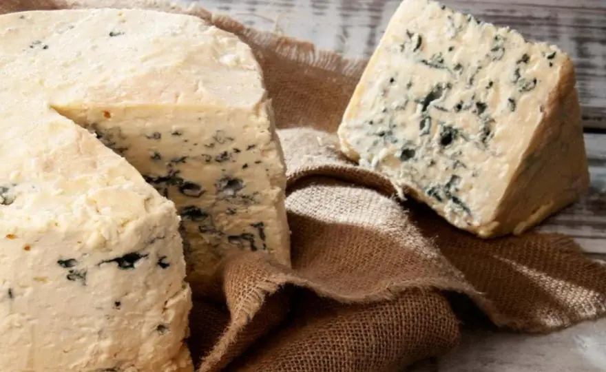 Queso azul - propiedades, beneficios y cómo elegirlo bien