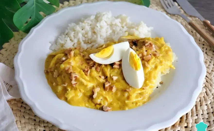 Ají de pollo peruano, una salsa cremosa con mucho sabor